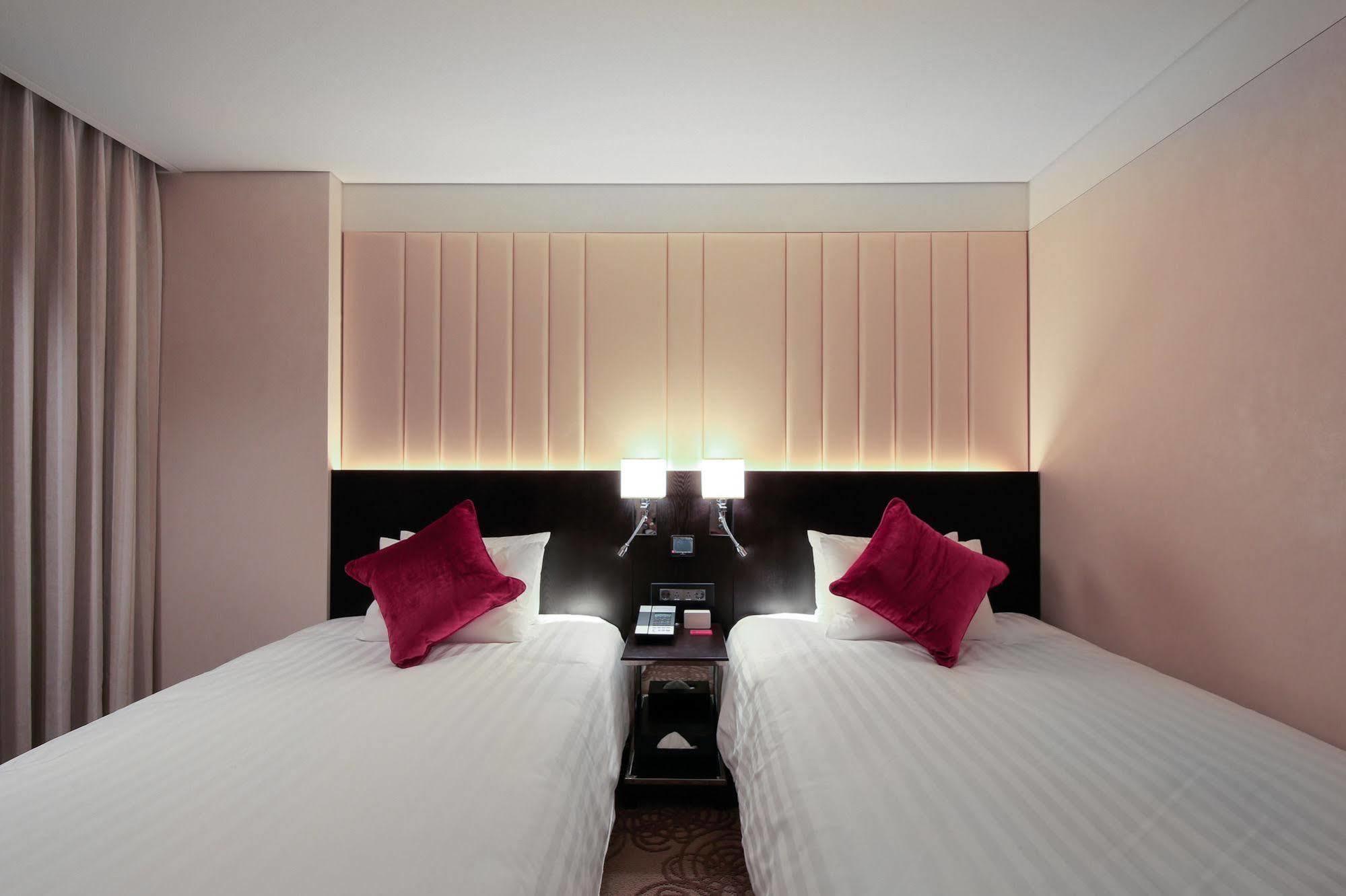 Solaria Nishitetsu Hotel Seoul Myeongdong Exterior foto